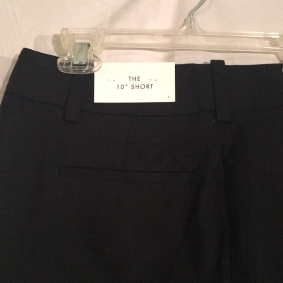 Black Ann Taylor Shorts - Picture 3 of 5